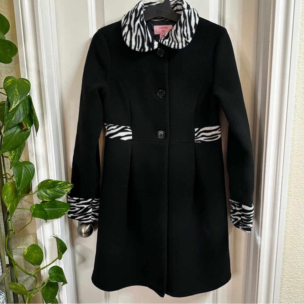 Vintage Copper Key Girls Black Fleece Coat w/Zebra Print Accents Sz 10/12